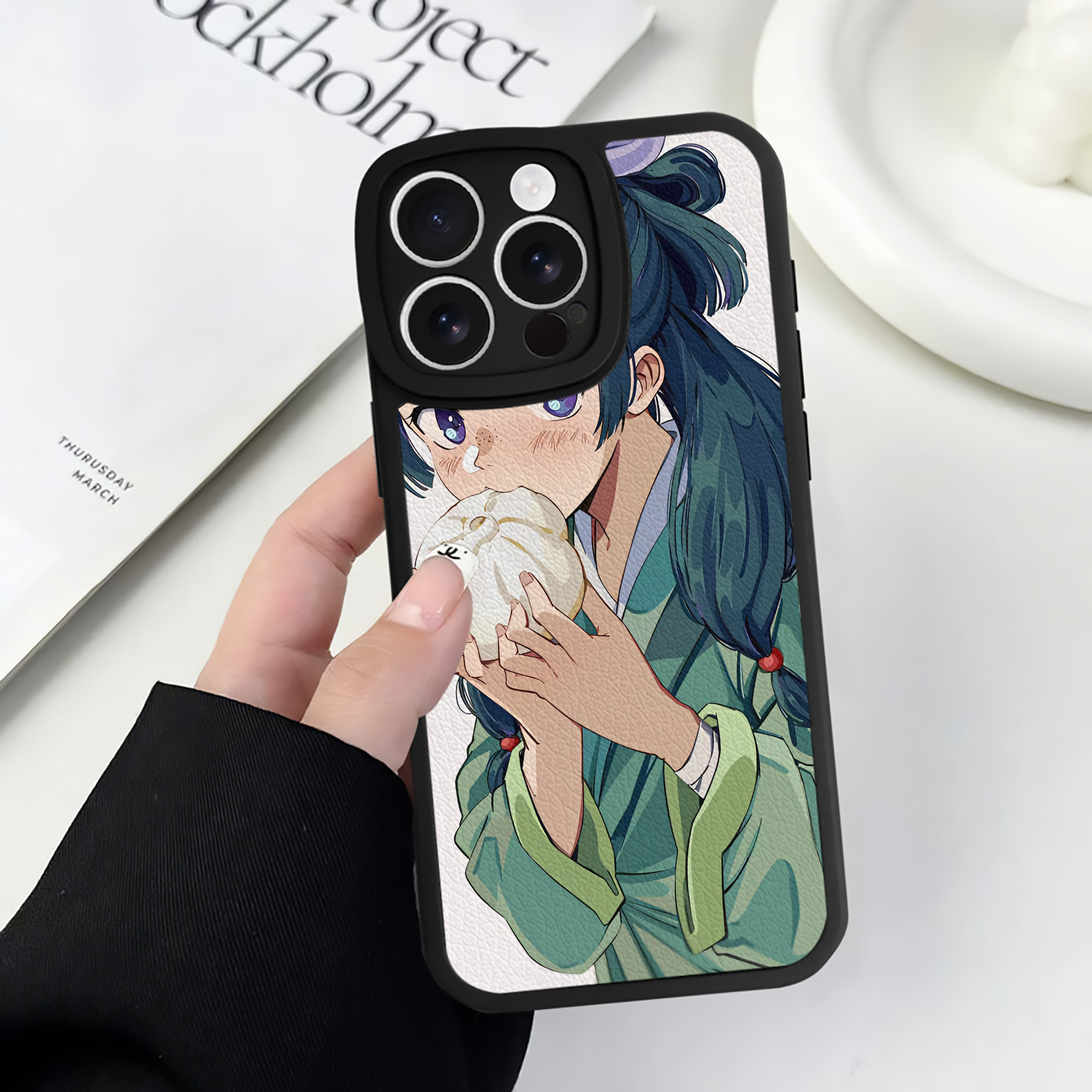 薬屋のひとりごと The Apothecary Diaries 【iPhone 16シリーズ対応】シリコンスマホケース（レザー調） 材質：シリコン